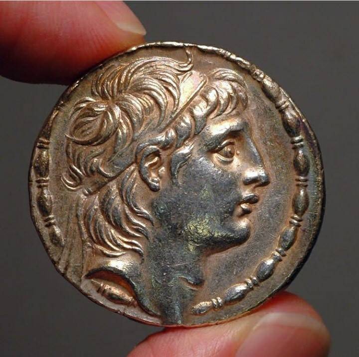 تشخیص و تعیین اصالت