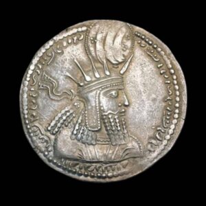 کارشناس عتیقه